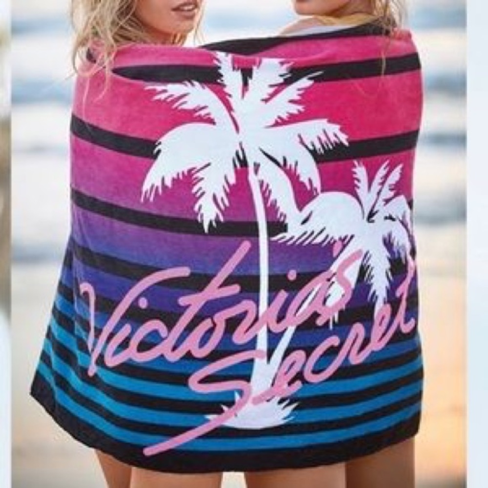 VS Paradise Towel NWT
